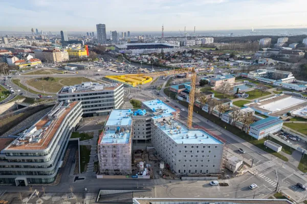 Baudokumentation und Luftbild-Panorama des Lumis Student Living Projekts in Wien