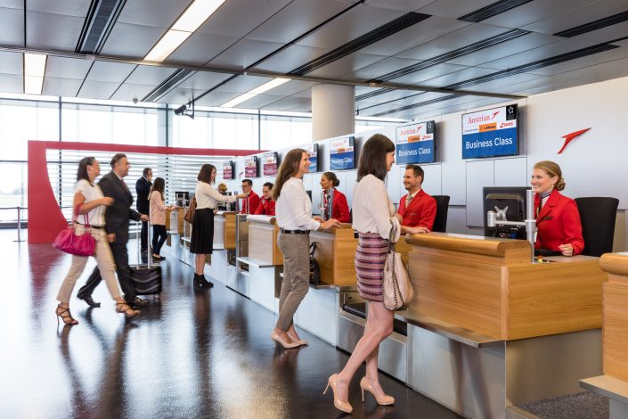 Austrian Senator Business Priority CheckIn der Austrian Airlines am Flughafen in Wien. Bild von MANFRED SODIA photography.