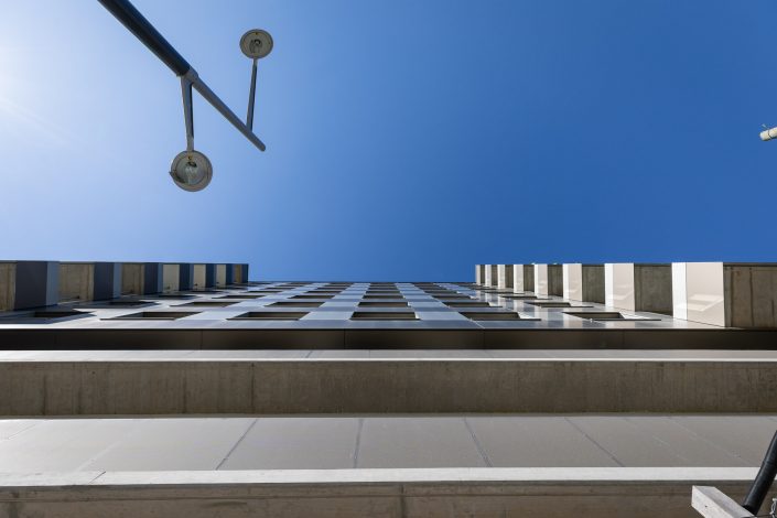 imove - Hlawkagasse 6, Sozialbau AG, MANFRED SODIA photography, Blick nach Oben.